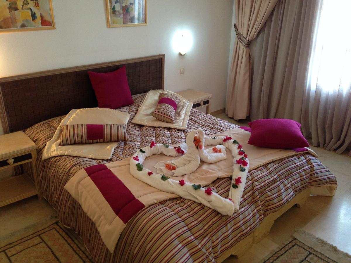 Appart Hotel Rodes Мезрая Экстерьер фото